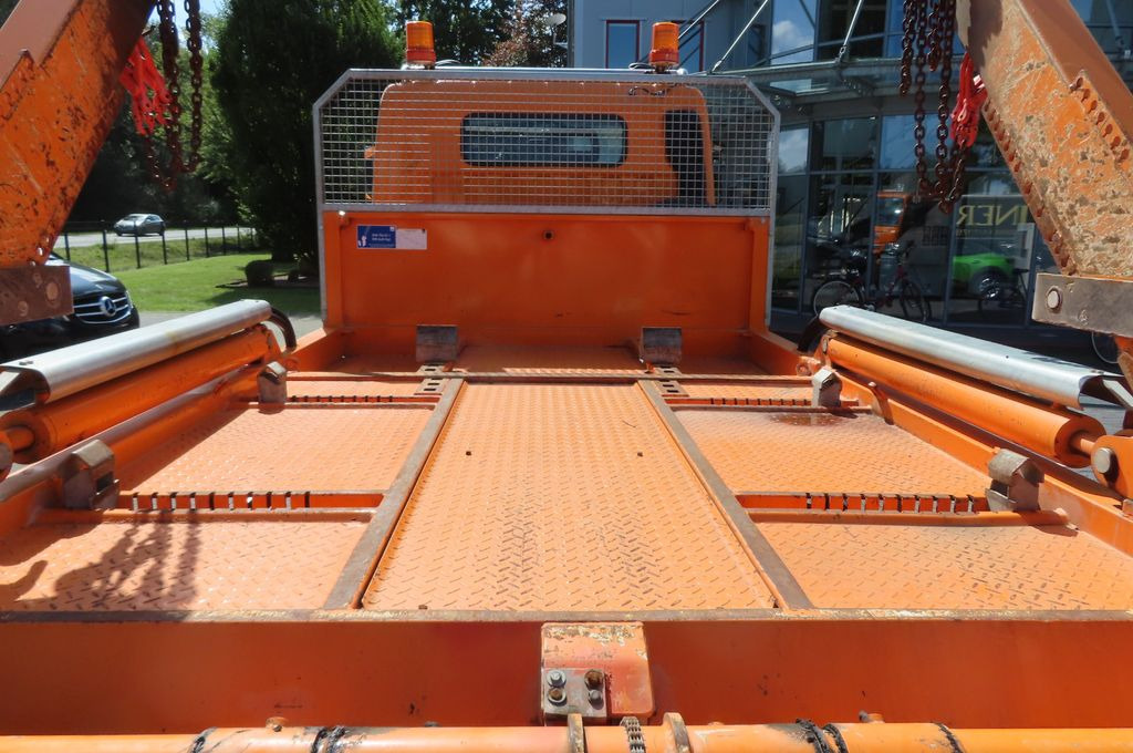 Konténerszállító FUSO Canter 6 C 18 4x4  Kommunal  Winterdienst: 10 kép.