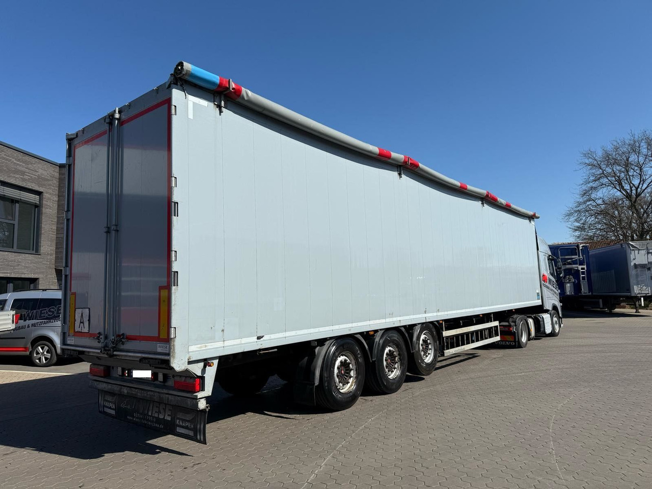 Knapen K100 Schubboden 92m³ 10 mm Boden - Félpótkocsi öönkihordós: 4 kép. Knapen K100 Schubboden 92m³ 10 mm Boden - Félpótkocsi öönkihordós: 4 kép.