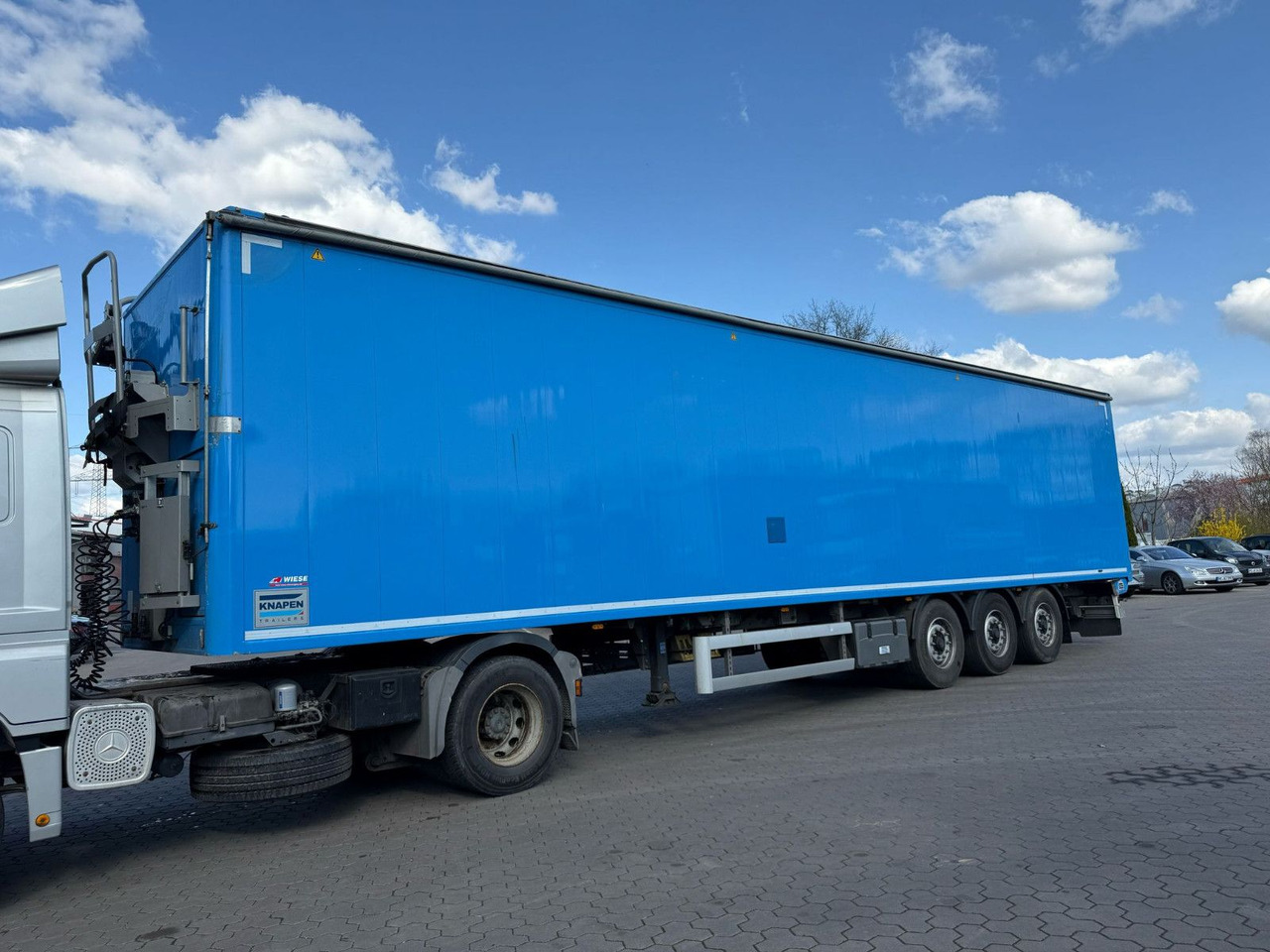 Knapen K100 Schubboden 92m³ Powersheet mit neuen TÜV - Félpótkocsi öönkihordós: 2 kép. Knapen K100 Schubboden 92m³ Powersheet mit neuen TÜV - Félpótkocsi öönkihordós: 2 kép.