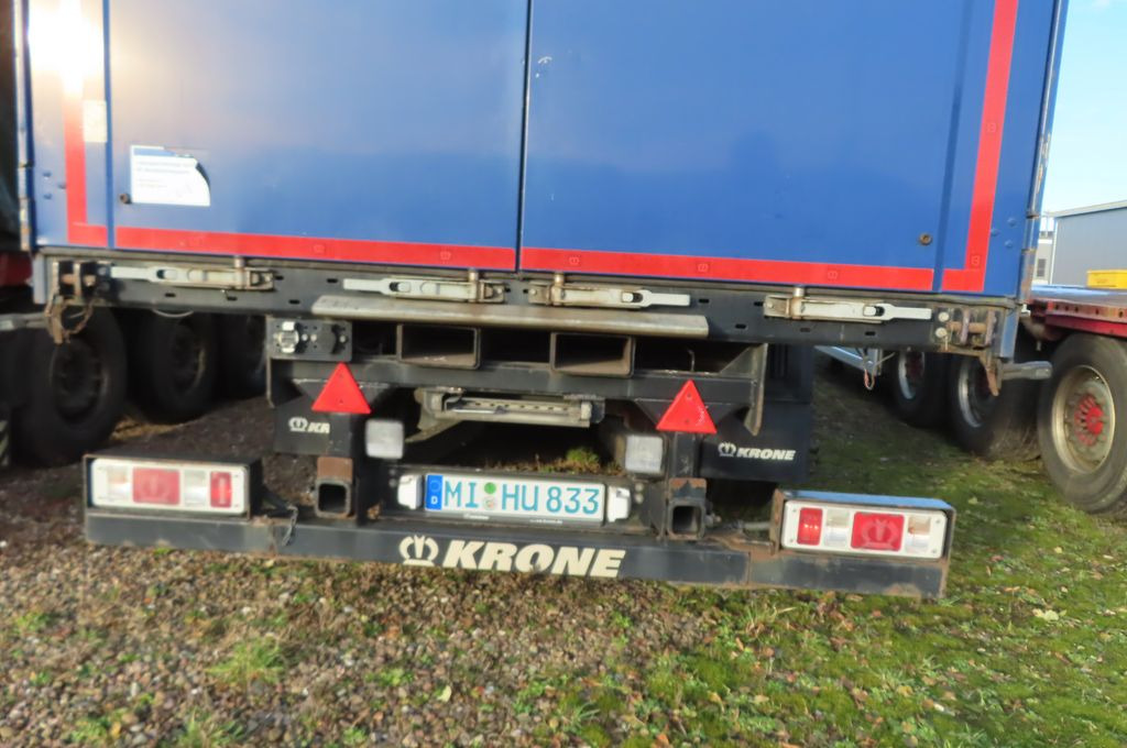Krone Planenauflieger - Ponyvás félpótkocsi: 5 kép. Krone Planenauflieger - Ponyvás félpótkocsi: 5 kép.