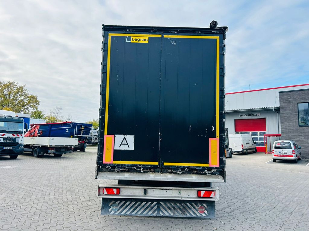 Legras Schubboden 92m³ 1+3 Achse liftbar - Félpótkocsi öönkihordós: 5 kép. Legras Schubboden 92m³ 1+3 Achse liftbar - Félpótkocsi öönkihordós: 5 kép.