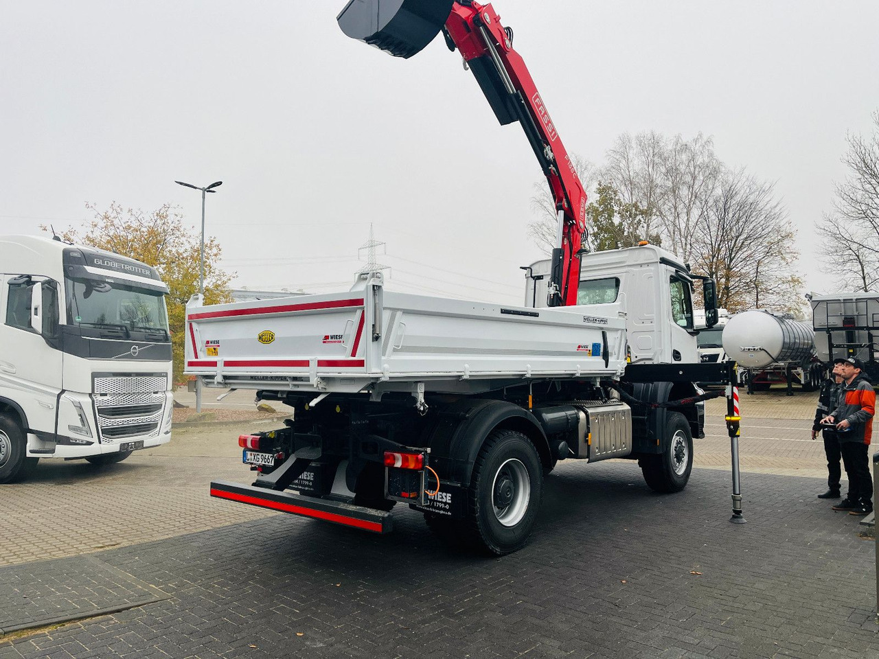 Mercedes-Benz Arocs 1835 4x4 Meiller Fassi Kran Kipper - Billenőplatós teherautó, Darus autó: 5 kép. Mercedes-Benz Arocs 1835 4x4 Meiller Fassi Kran Kipper - Billenőplatós teherautó, Darus autó: 5 kép.