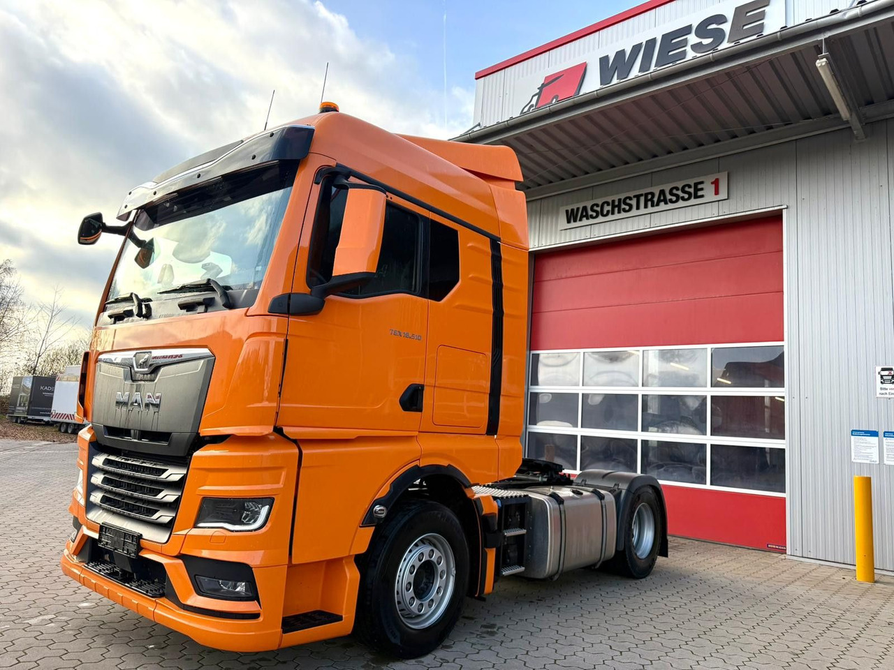 MAN TGX 18.510 23.000km!! Top Zustand - Nyergesvontató: 2 kép. MAN TGX 18.510 23.000km!! Top Zustand - Nyergesvontató: 2 kép.