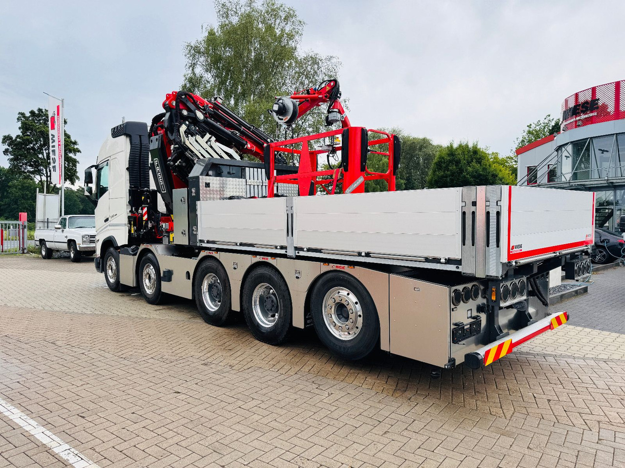 Volvo FH 540 10x4 mit Fassi F1150 Kran - Nyergesvontató: 4 kép. Volvo FH 540 10x4 mit Fassi F1150 Kran - Nyergesvontató: 4 kép.