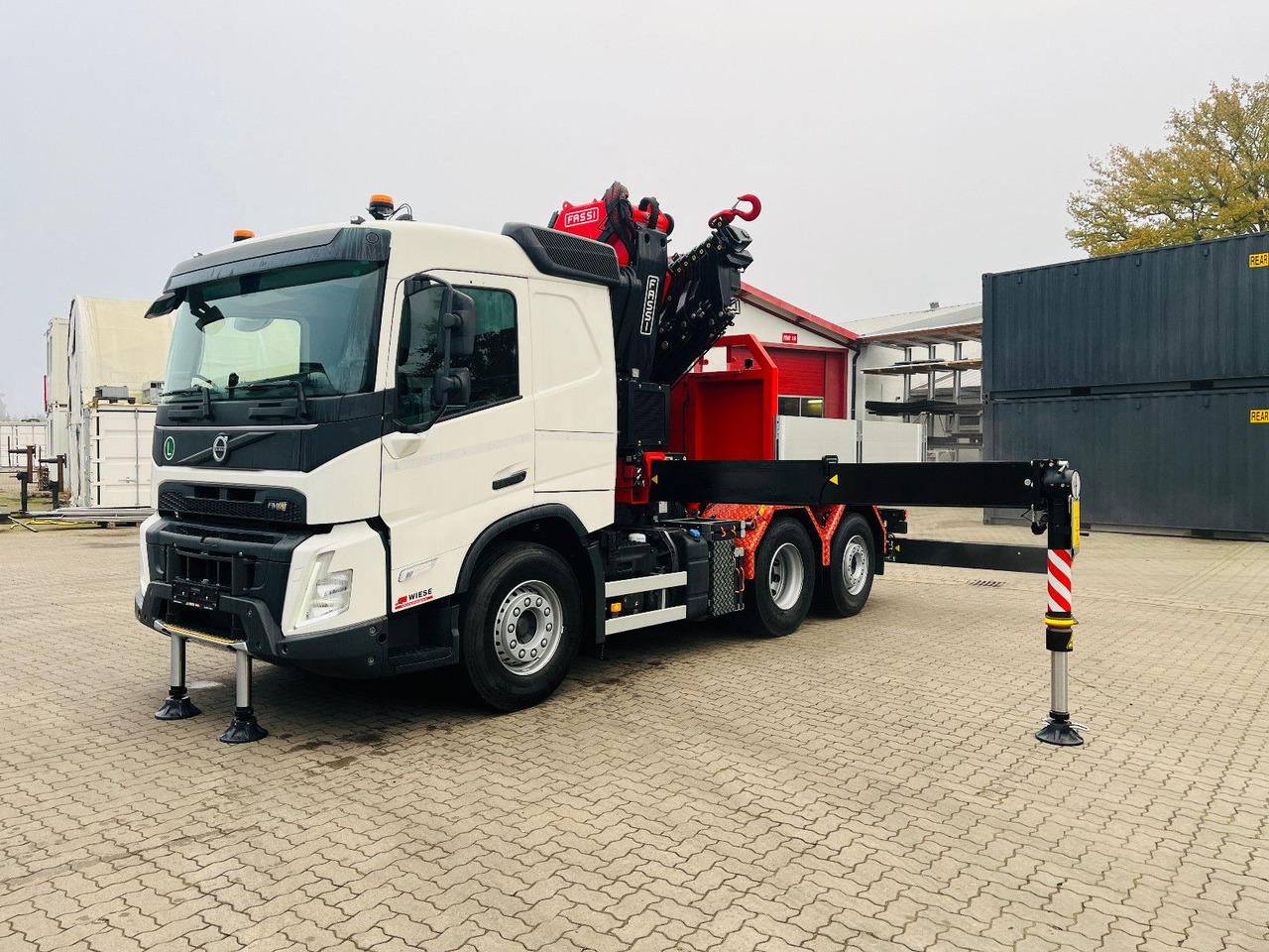 Volvo FMX 540 6x2 mit Kran Fassi F545.2.28 - Nyergesvontató: 1 kép. Volvo FMX 540 6x2 mit Kran Fassi F545.2.28 - Nyergesvontató: 1 kép.
