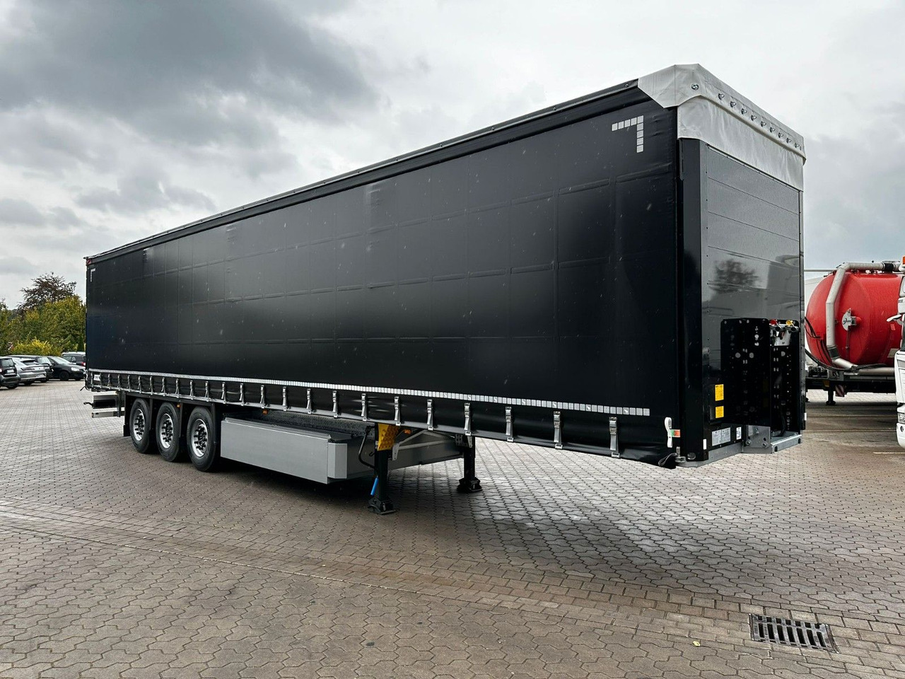 Schmitz Cargobull SCS 24/L Speed Curtain - sofort verfügbar!! - Ponyvás félpótkocsi: 3 kép. Schmitz Cargobull SCS 24/L Speed Curtain - sofort verfügbar!! - Ponyvás félpótkocsi: 3 kép.