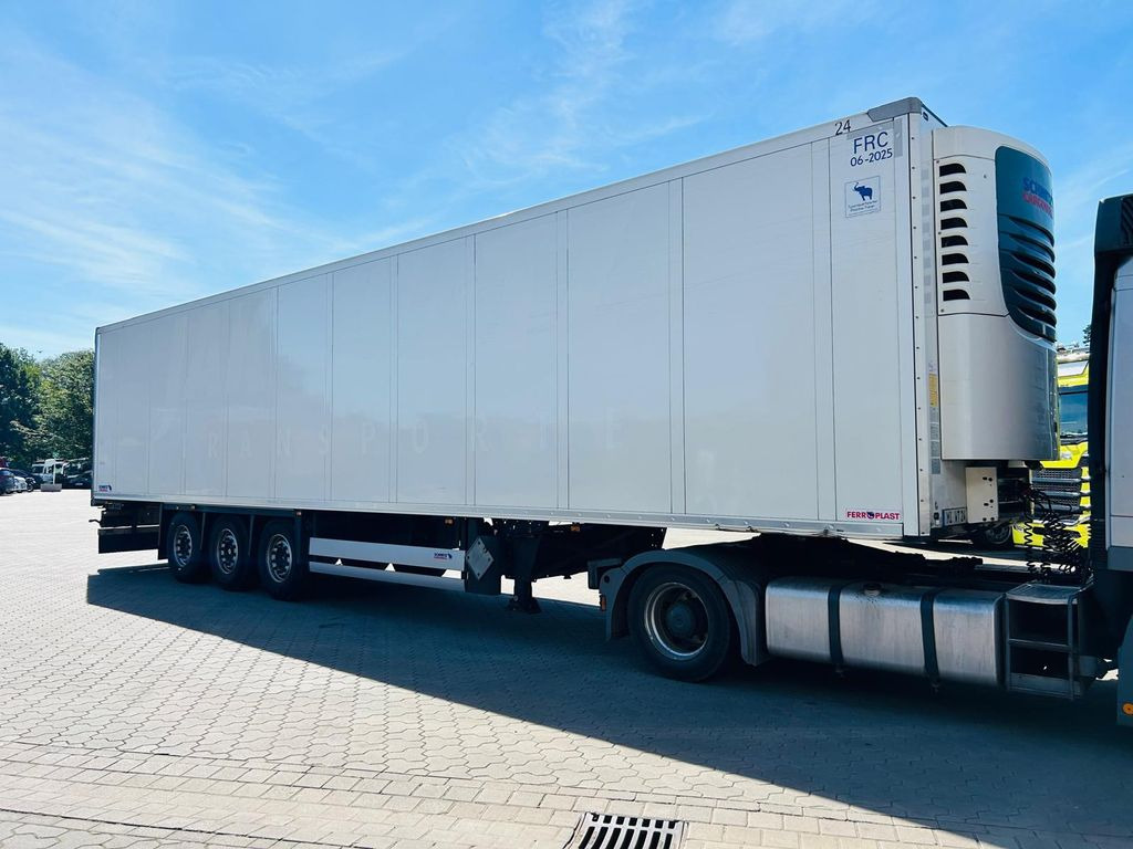 Schmitz Cargobull SKO 24 /L FP 45 Cool Pharma Zertifikat - Félpótkocsi hűtős: 4 kép. Schmitz Cargobull SKO 24 /L FP 45 Cool Pharma Zertifikat - Félpótkocsi hűtős: 4 kép.