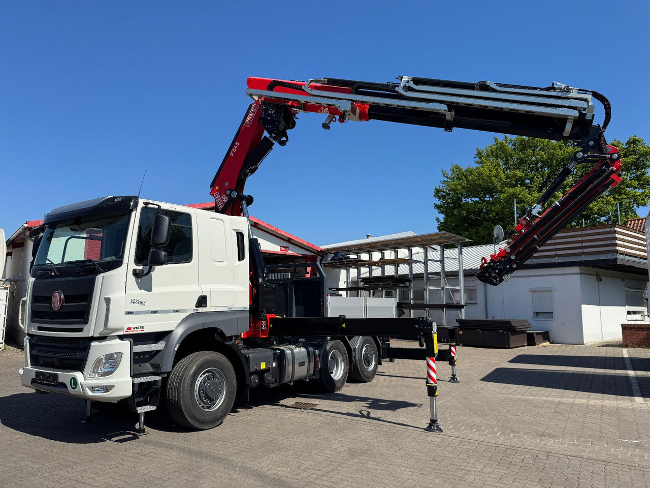 Tatra 6x6x6 Phoenix Fassi F545RA.2.27 L214 V20 - Platós teherautó, Darus autó: 4 kép. Tatra 6x6x6 Phoenix Fassi F545RA.2.27 L214 V20 - Platós teherautó, Darus autó: 4 kép.