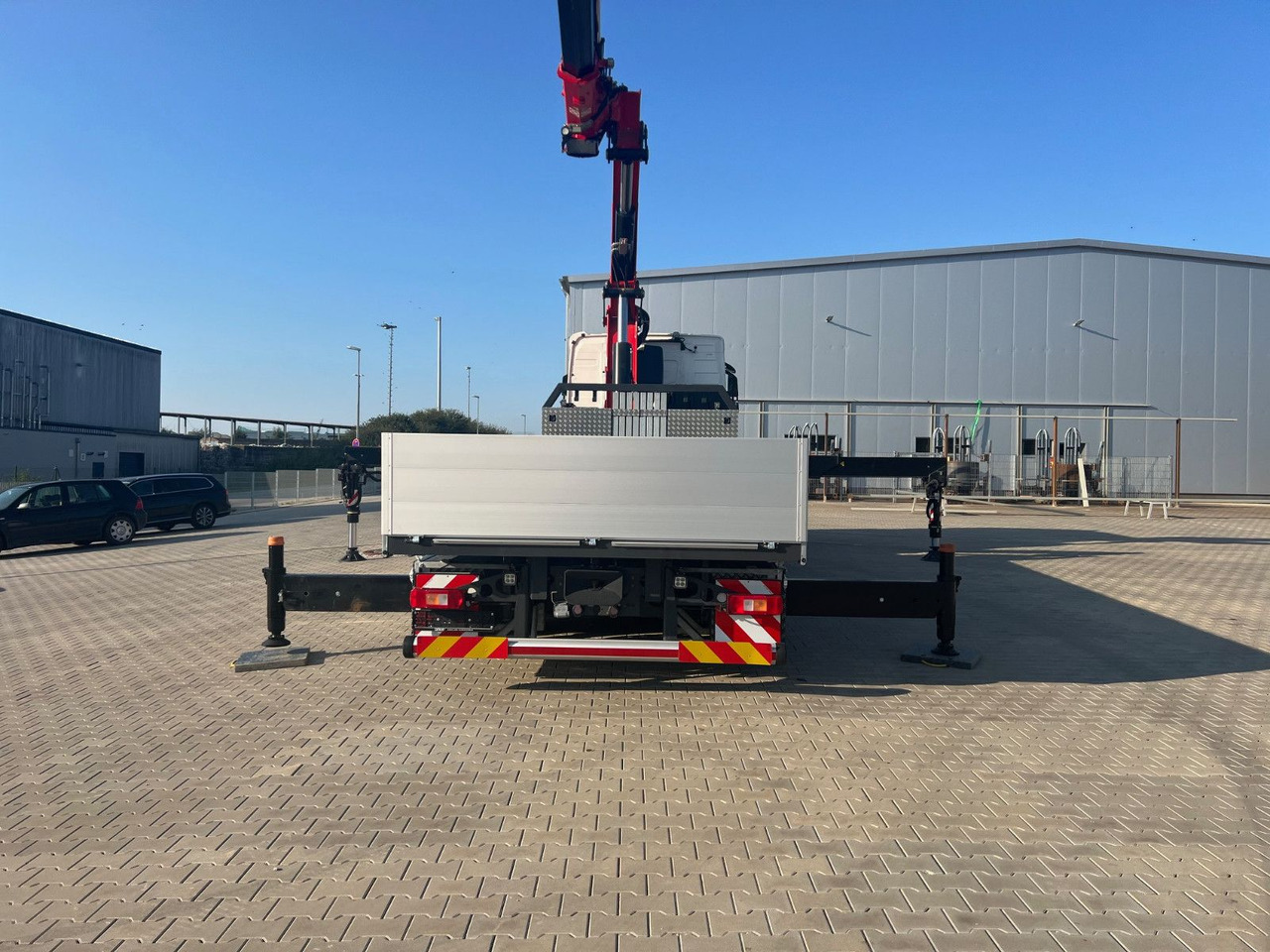 Volvo FH 500 8x2 Kran F710 RA2.26 - Teherautó, Darus autó: 4 kép. Volvo FH 500 8x2 Kran F710 RA2.26 - Teherautó, Darus autó: 4 kép.