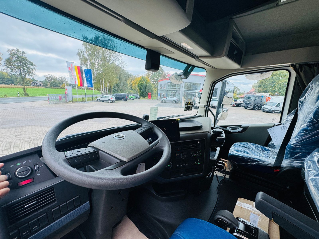 Teherautó, Darus autó Volvo FH 500 8x4 Kran F820 RA2.27 Jib & Winde Sofort: 9 kép. Teherautó, Darus autó Volvo FH 500 8x4 Kran F820 RA2.27 Jib & Winde Sofort: 9 kép.