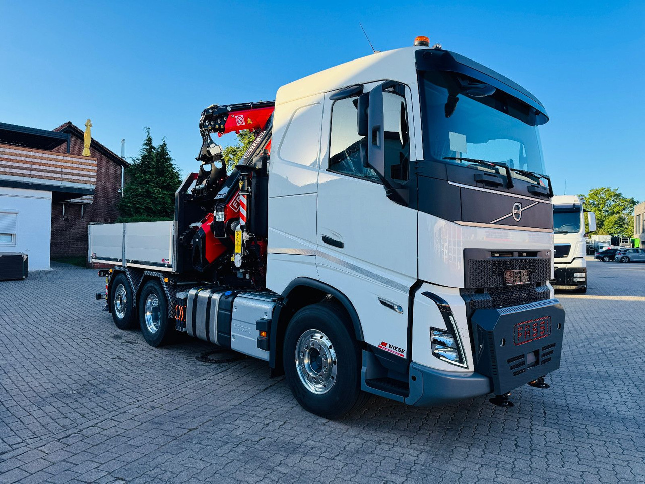 Volvo FH500 6x2 mit Fassi F545 2.27 JIB Winde sofort - Platós teherautó, Darus autó: 1 kép. Volvo FH500 6x2 mit Fassi F545 2.27 JIB Winde sofort - Platós teherautó, Darus autó: 1 kép.