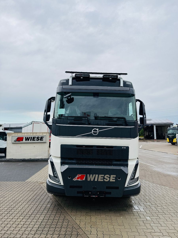 Volvo FH540 10x4 mit F1150 Ladekran, Sattelzugmaschine - Darus autó: 5 kép. Volvo FH540 10x4 mit F1150 Ladekran, Sattelzugmaschine - Darus autó: 5 kép.