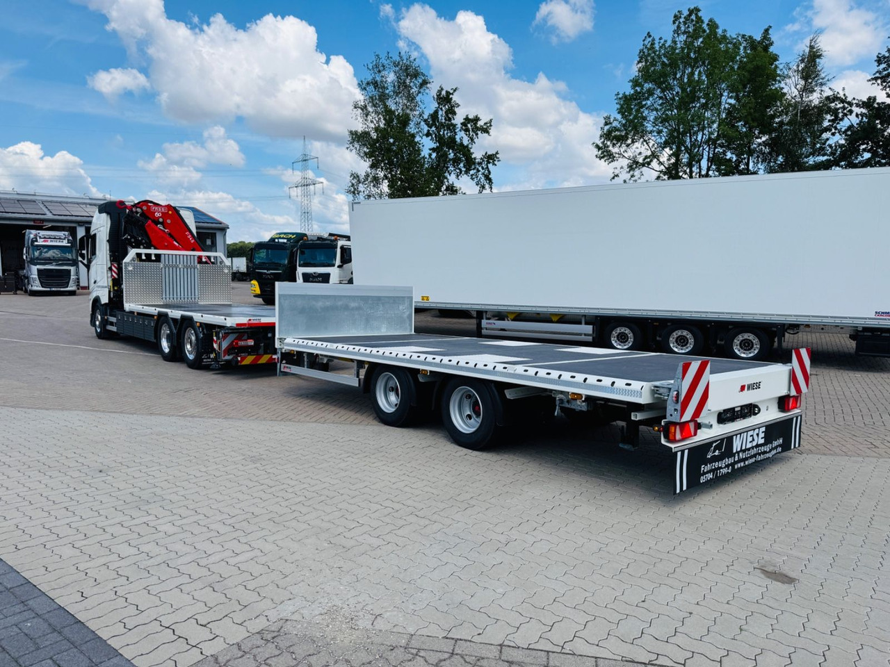 Volvo FH540 6x2 Containerpritsche mit F545RA.2.26 - Darus autó: 4 kép. Volvo FH540 6x2 Containerpritsche mit F545RA.2.26 - Darus autó: 4 kép.