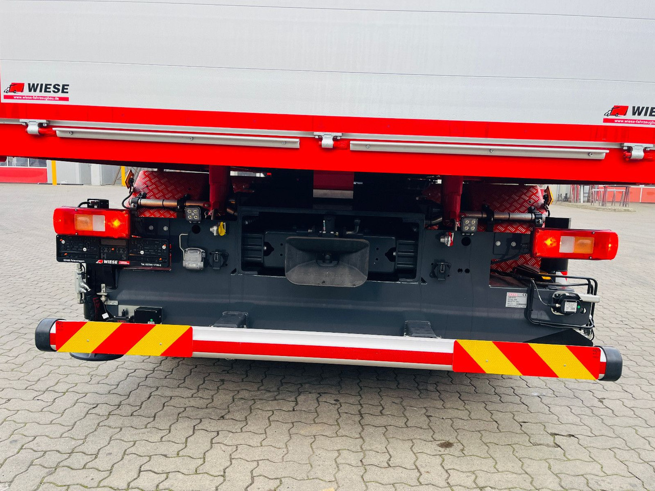 Platós teherautó, Darus autó Volvo FMX 540 6x2 mit F545RA.2.28: 10 kép.