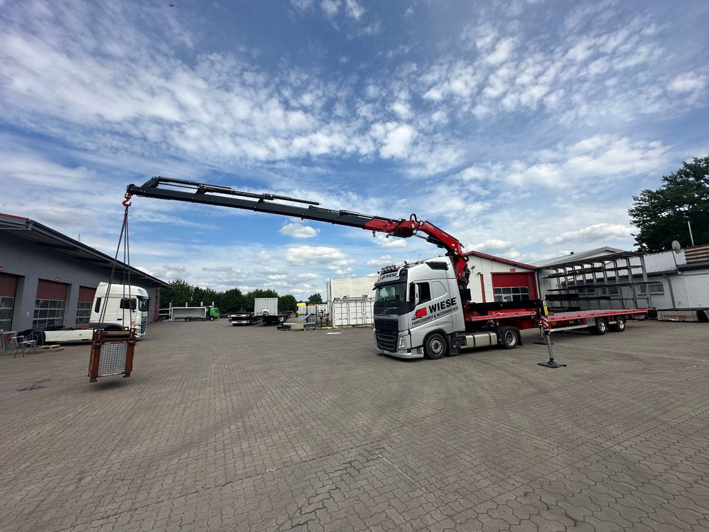 Wiese Stufensattel Tieflader mit Kran Fassi F545 Wiese Stufensattel Tieflader mit Kran Fassi F545 - Félpótkocsi mélybölcsős: 1 kép. Wiese Stufensattel Tieflader mit Kran Fassi F545 Wiese Stufensattel Tieflader mit Kran Fassi F545 - Félpótkocsi mélybölcsős: 1 kép.
