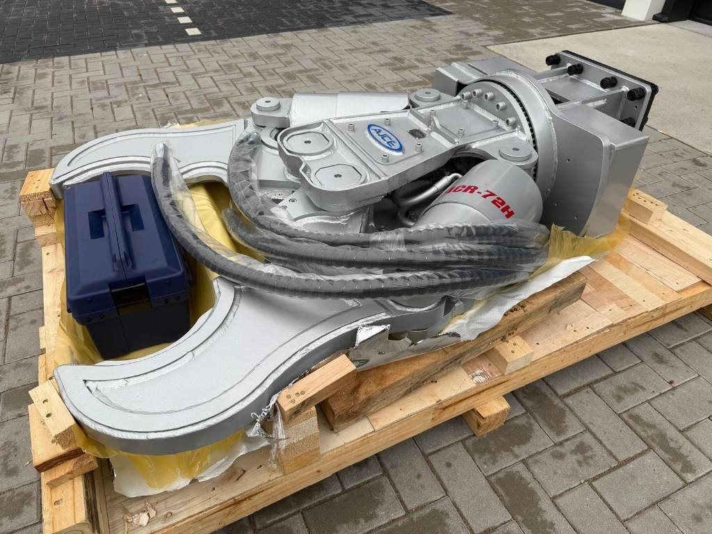 AJCE ACR72H Concrete Crusher - Roppantó olló: 4 kép. AJCE ACR72H Concrete Crusher - Roppantó olló: 4 kép.