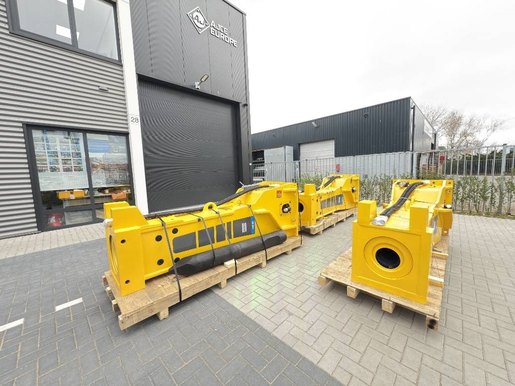 Atlas Copco Epiroc HB 5800 Dust HB5800 - Hidraulikus törőfej - Építőipari gépek: 3 kép. Atlas Copco Epiroc HB 5800 Dust HB5800 - Hidraulikus törőfej - Építőipari gépek: 3 kép.