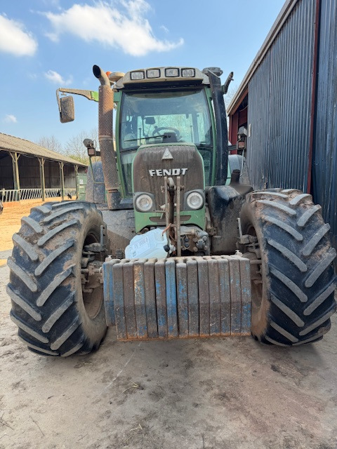 FENDT 820 VARIO - Traktor: 2 kép. FENDT 820 VARIO - Traktor: 2 kép.