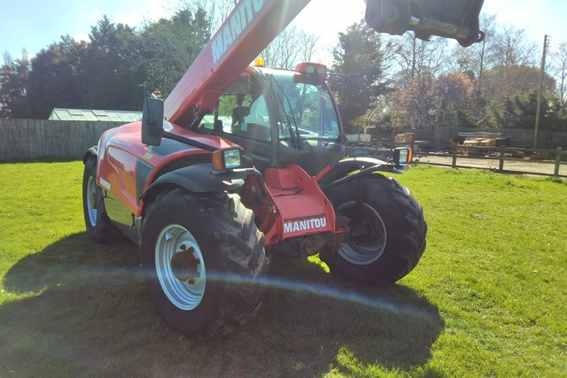 MANITOU MLT 840 137 - Teleszkópos rakodó: 5 kép. MANITOU MLT 840 137 - Teleszkópos rakodó: 5 kép.