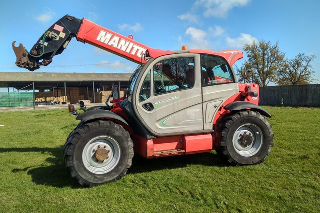 MANITOU MLT 840 137 - Teleszkópos rakodó: 1 kép. MANITOU MLT 840 137 - Teleszkópos rakodó: 1 kép.