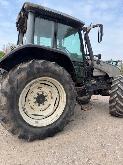 VALTRA T130 - Traktor: 1 kép. VALTRA T130 - Traktor: 1 kép.
