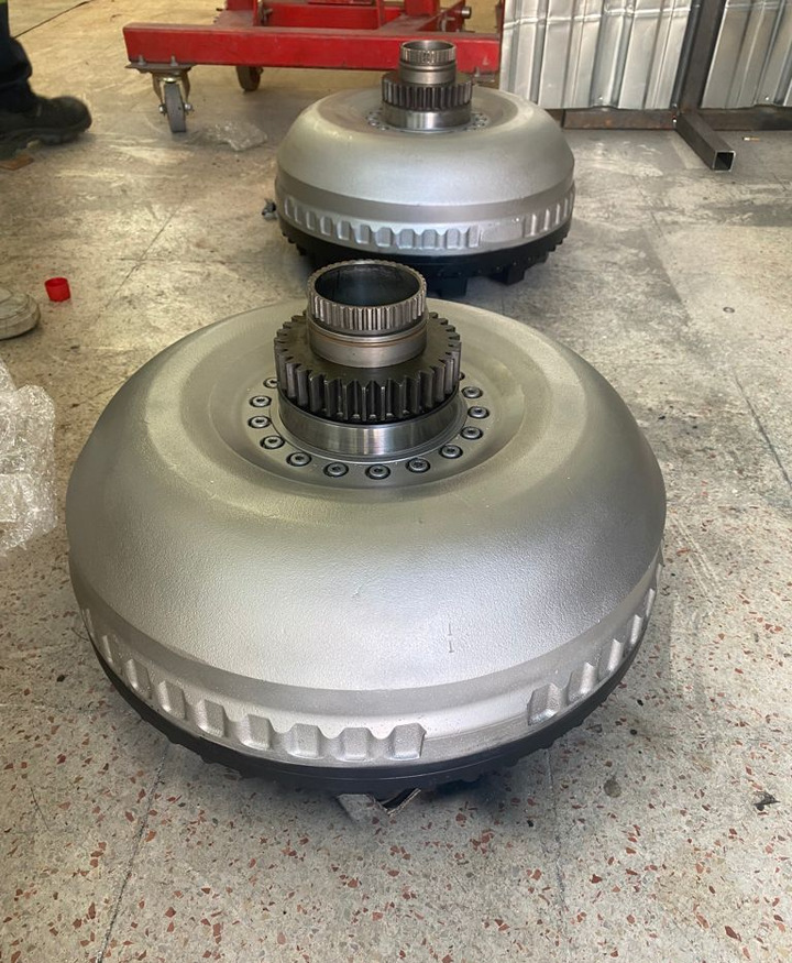 Volvo F12 VT2506 ,PT P2606 ( ) VOE11418972 Volvo VOLVO F12 FL12 FM9 FM12 11418972 articulated dump - Erőátvitel - Csuklós dömper: 2 kép. Volvo F12 VT2506 ,PT P2606 ( ) VOE11418972 Volvo VOLVO F12 FL12 FM9 FM12 11418972 articulated dump - Erőátvitel - Csuklós dömper: 2 kép.