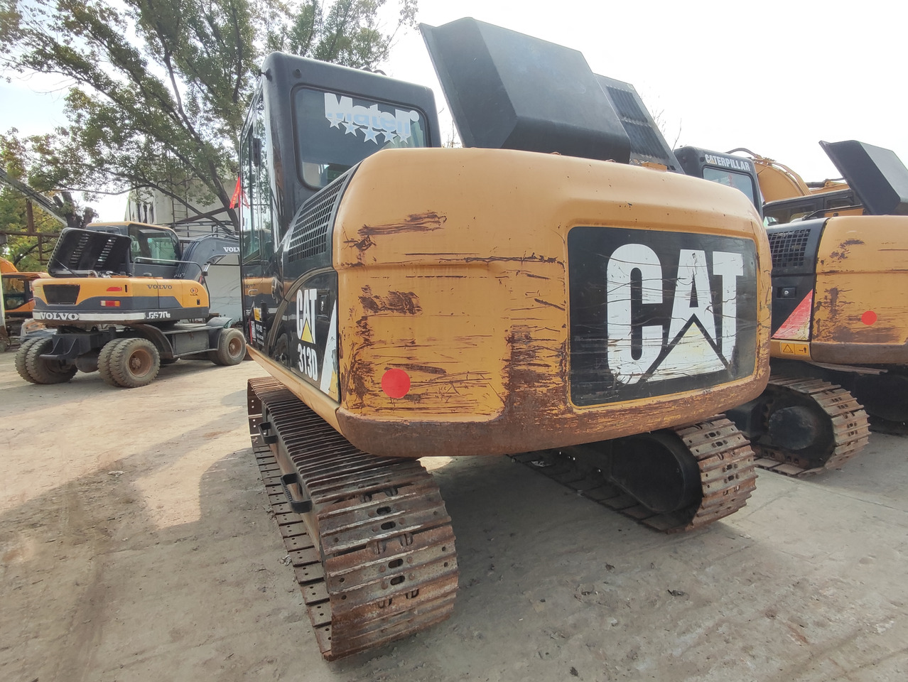 CATERPILLAR 315D - Lánctalpas kotró: 2 kép. CATERPILLAR 315D - Lánctalpas kotró: 2 kép.