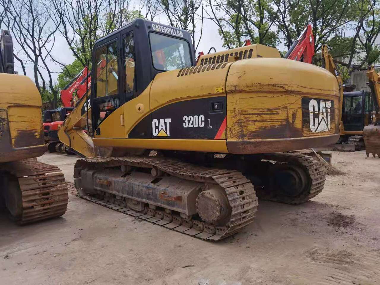 CATERPILLAR 320CL - Lánctalpas kotró: 1 kép. CATERPILLAR 320CL - Lánctalpas kotró: 1 kép.