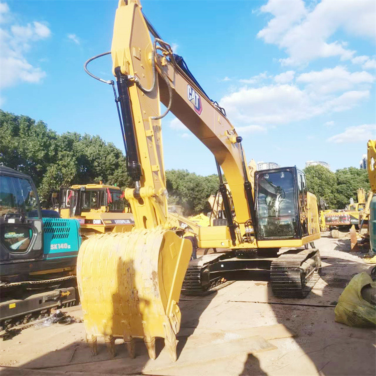 CATERPILLAR 320GC - Lánctalpas kotró: 3 kép. CATERPILLAR 320GC - Lánctalpas kotró: 3 kép.