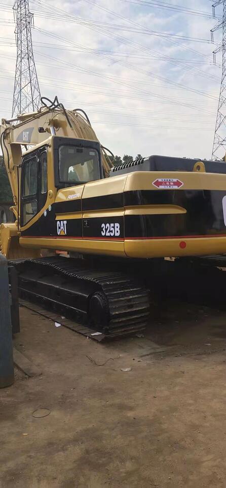 CATERPILLAR 325B - Lánctalpas kotró: 3 kép. CATERPILLAR 325B - Lánctalpas kotró: 3 kép.