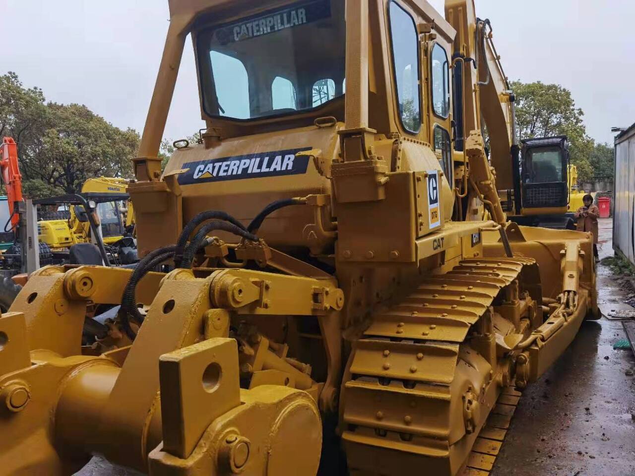 CATERPILLAR D7G - Buldózer: 4 kép. CATERPILLAR D7G - Buldózer: 4 kép.