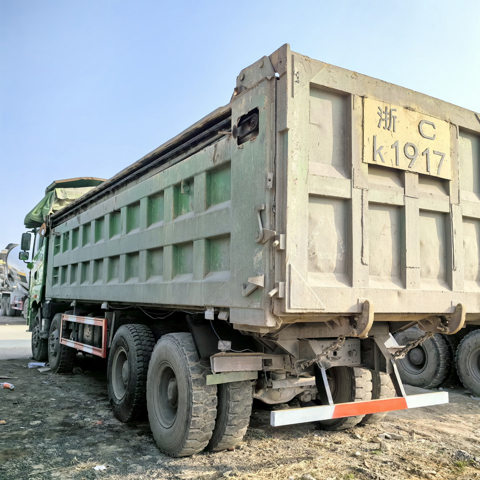 FAW Green 8x4 430hp-Tipper - Billenőplatós teherautó: 3 kép. FAW Green 8x4 430hp-Tipper - Billenőplatós teherautó: 3 kép.