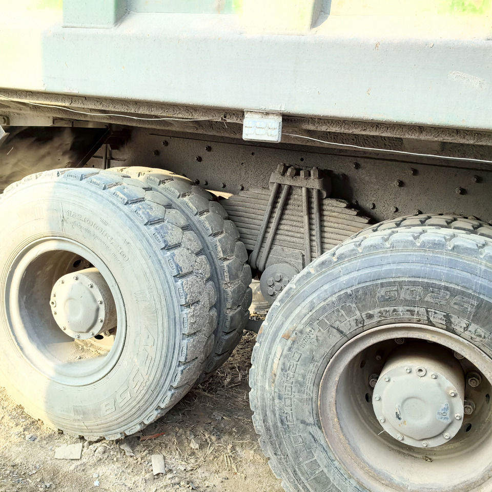 FAW Green 8x4 430hp-Tipper - Billenőplatós teherautó: 5 kép. FAW Green 8x4 430hp-Tipper - Billenőplatós teherautó: 5 kép.
