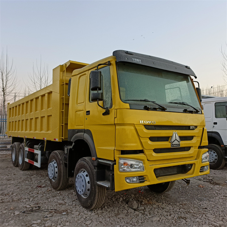 Billenőplatós teherautó HOWO HOWO 8x4 371-Tipper: 8 kép.