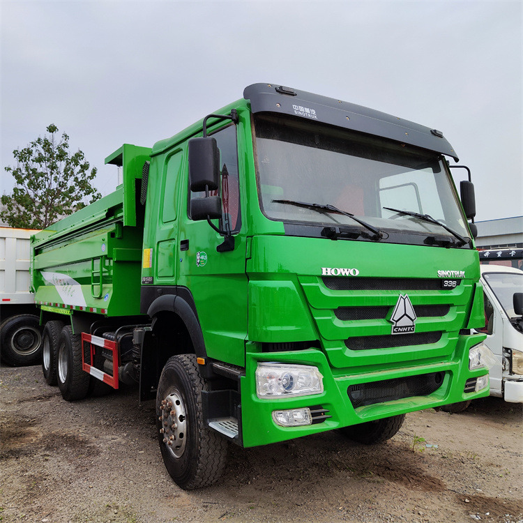HOWO HOWO6x4 336hp-tipper - Billenőplatós teherautó: 5 kép. HOWO HOWO6x4 336hp-tipper - Billenőplatós teherautó: 5 kép.