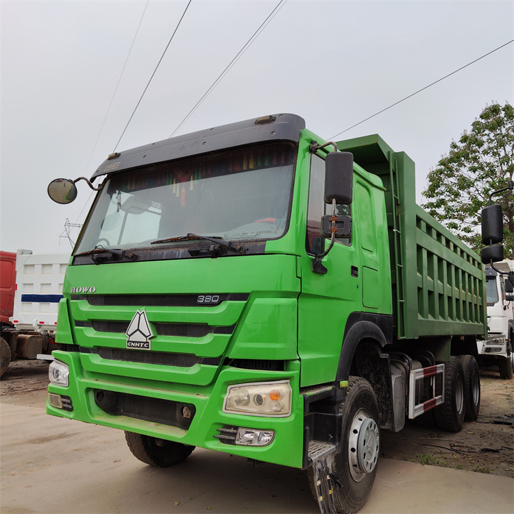 HOWO HOWO6x4 380hp-tipper - Billenőplatós teherautó: 1 kép. HOWO HOWO6x4 380hp-tipper - Billenőplatós teherautó: 1 kép.