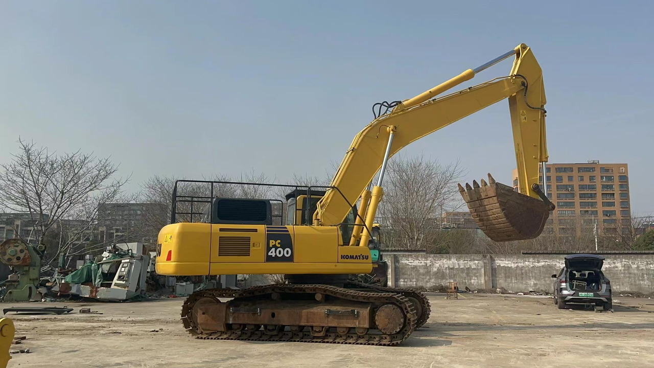 KOMATSU PC400-8R - Kotrógép: 1 kép. KOMATSU PC400-8R - Kotrógép: 1 kép.