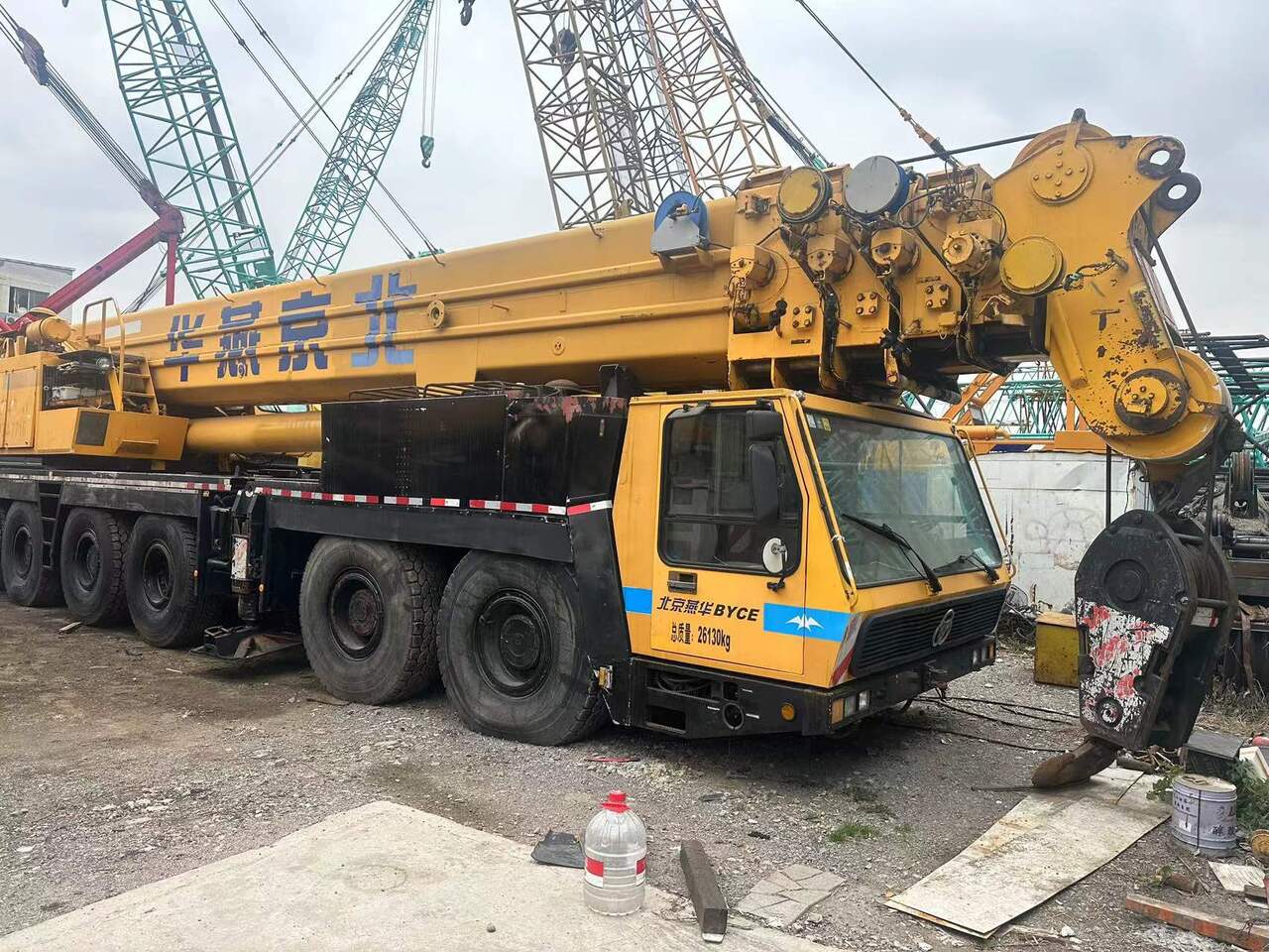 Liebherr KMK6200 - Daru: 1 kép. Liebherr KMK6200 - Daru: 1 kép.