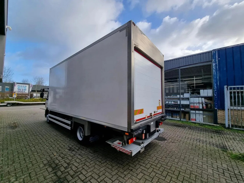 DAF LF 220 Kuhlkoffer/Carrier 750MT MULTITEMP/ LBW/ EURO 6 - Hűtős teherautó: 5 kép. DAF LF 220 Kuhlkoffer/Carrier 750MT MULTITEMP/ LBW/ EURO 6 - Hűtős teherautó: 5 kép.
