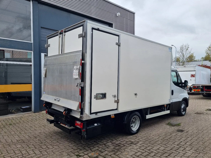 Iveco Daily 35C13 Koelkoffer Carrier Pulsor 400 -20C / +20C LBW Euro 6 - Hűtős kisteherautó: 2 kép. Iveco Daily 35C13 Koelkoffer Carrier Pulsor 400 -20C / +20C LBW Euro 6 - Hűtős kisteherautó: 2 kép.