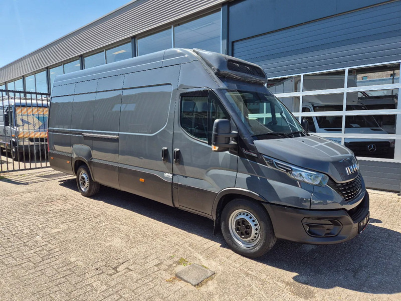 Iveco Daily 35S18 L4H3/ Fleischwagen/ Meattransport/ TK C 450 MAX/ Nr.2 - Hűtős kisteherautó: 1 kép. Iveco Daily 35S18 L4H3/ Fleischwagen/ Meattransport/ TK C 450 MAX/ Nr.2 - Hűtős kisteherautó: 1 kép.