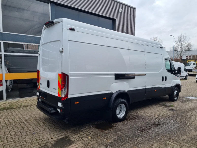 Iveco Daily 70C18 3.0D L4H3 Hi-Matic Euro 6 GVW 7000 kg - Furgon: 2 kép. Iveco Daily 70C18 3.0D L4H3 Hi-Matic Euro 6 GVW 7000 kg - Furgon: 2 kép.