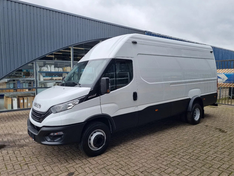 Iveco Daily 70C18 3.0D L4H3 Hi-Matic Euro 6 GVW 7000 kg - Furgon: 4 kép. Iveco Daily 70C18 3.0D L4H3 Hi-Matic Euro 6 GVW 7000 kg - Furgon: 4 kép.