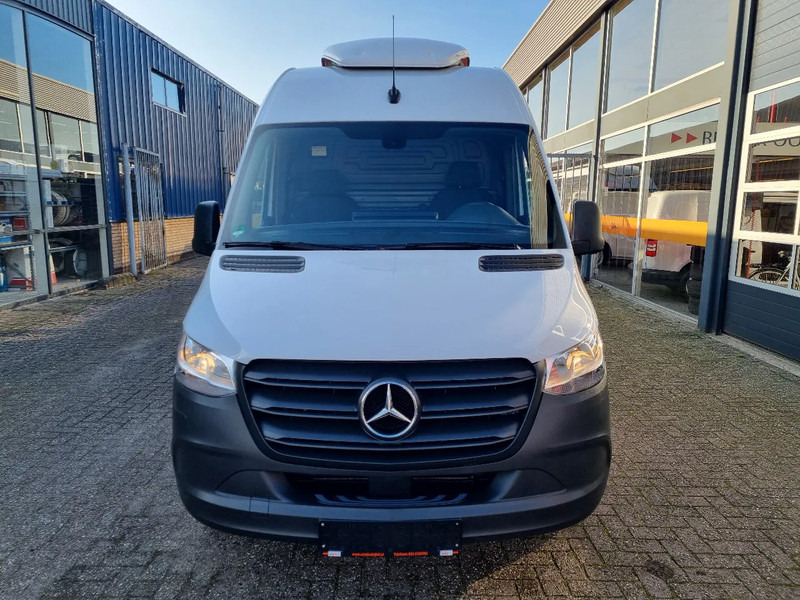Mercedes-Benz Sprinter 316 CDI Maxi Koelwagen Kerstner 0' C Euro 6 - Hűtős kisteherautó: 3 kép. Mercedes-Benz Sprinter 316 CDI Maxi Koelwagen Kerstner 0' C Euro 6 - Hűtős kisteherautó: 3 kép.