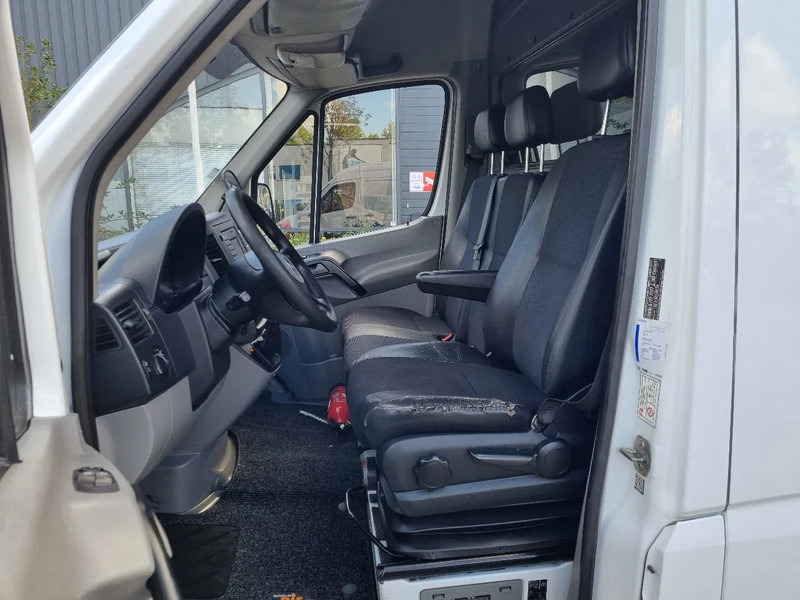 Furgon Mercedes-Benz Sprinter 516 CDI MAXI/ Automaat / 2.2 CDI 163 PK: 16 kép. Furgon Mercedes-Benz Sprinter 516 CDI MAXI/ Automaat / 2.2 CDI 163 PK: 16 kép.