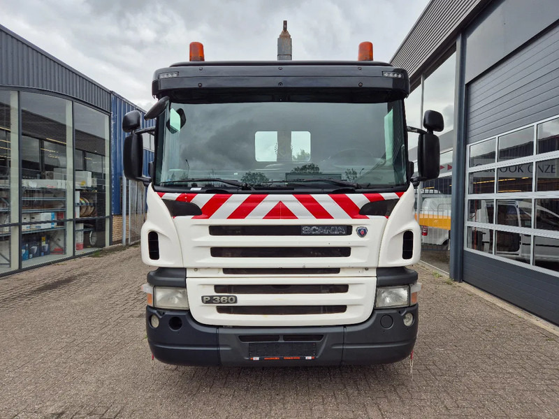 Scania P360 6X2 Containersysteem/ 21T Multilift/ Adjustable Hook - Horgos rakodó teherautó: 3 kép. Scania P360 6X2 Containersysteem/ 21T Multilift/ Adjustable Hook - Horgos rakodó teherautó: 3 kép.