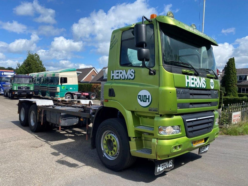 DAF CF 85.380 CF 380 FULL STEEL SPRING HOLLAND TRUCK 380 HP - Teherautó - kábelrendszer: 3 kép. DAF CF 85.380 CF 380 FULL STEEL SPRING HOLLAND TRUCK 380 HP - Teherautó - kábelrendszer: 3 kép.