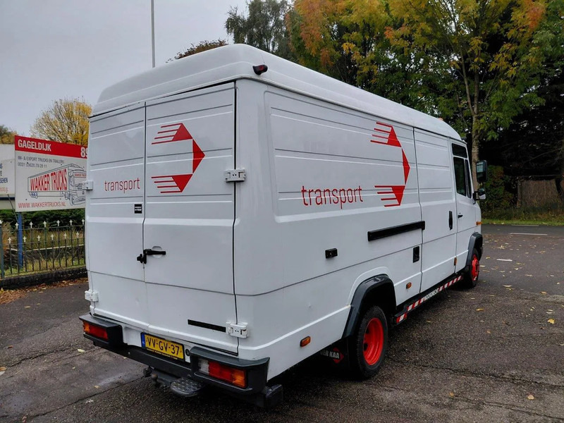 Mercedes-Benz 512 D - Kis furgon: 3 kép. Mercedes-Benz 512 D - Kis furgon: 3 kép.