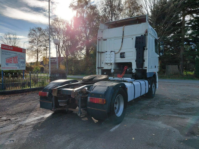 DAF XF 95.430 4x2 MANUAL ZF GEARBOX !! EURO 3 Engine !! - Nyergesvontató: 3 kép. DAF XF 95.430 4x2 MANUAL ZF GEARBOX !! EURO 3 Engine !! - Nyergesvontató: 3 kép.