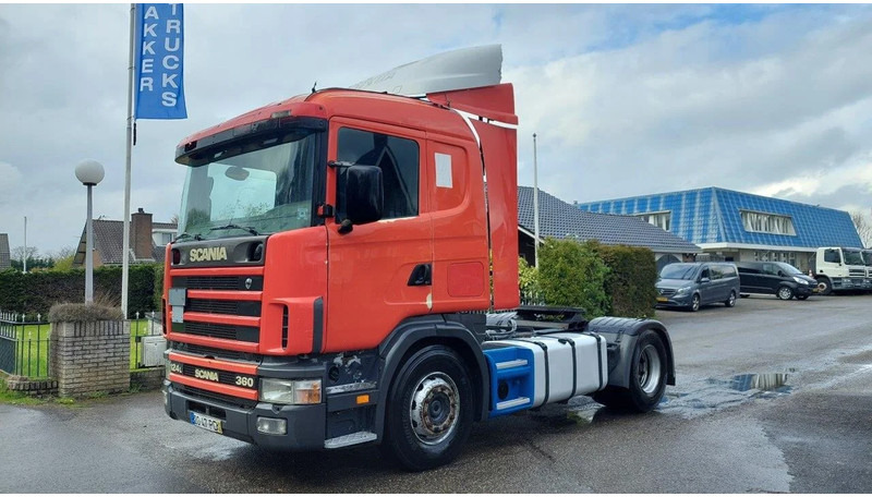 Scania R124-360 360 MANUAL GEARBOX RETARDER HYDRAULIC PTO - Nyergesvontató: 1 kép. Scania R124-360 360 MANUAL GEARBOX RETARDER HYDRAULIC PTO - Nyergesvontató: 1 kép.